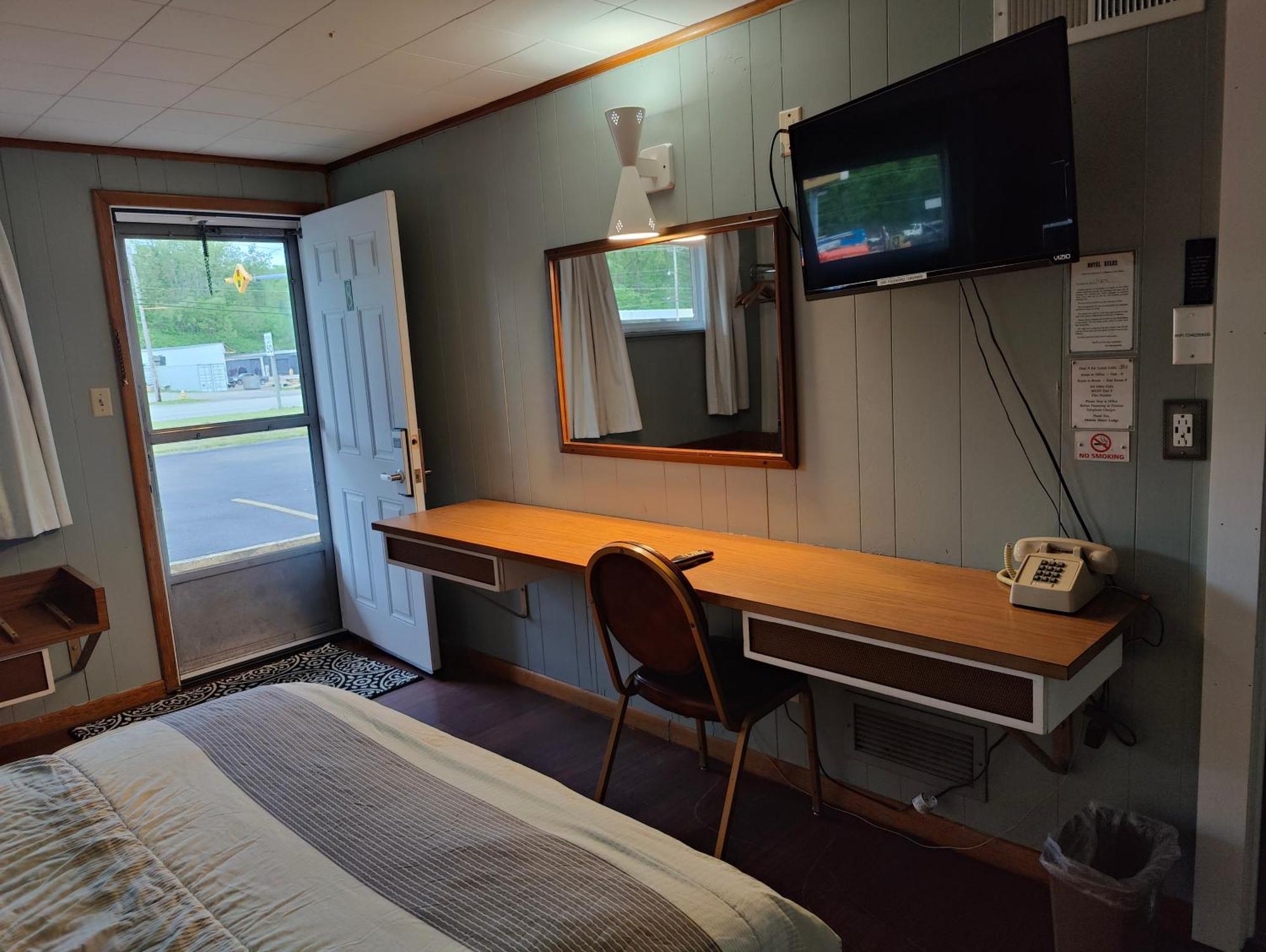 Melody Motor Lodge Connellsville Exterior foto